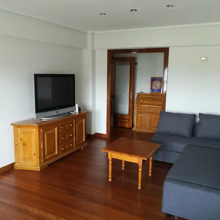 Ocean View - 2 Bedrooms *